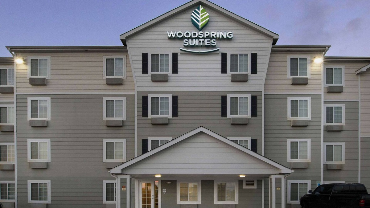 Bellmead Hotel | WoodSpring Suites Waco near University