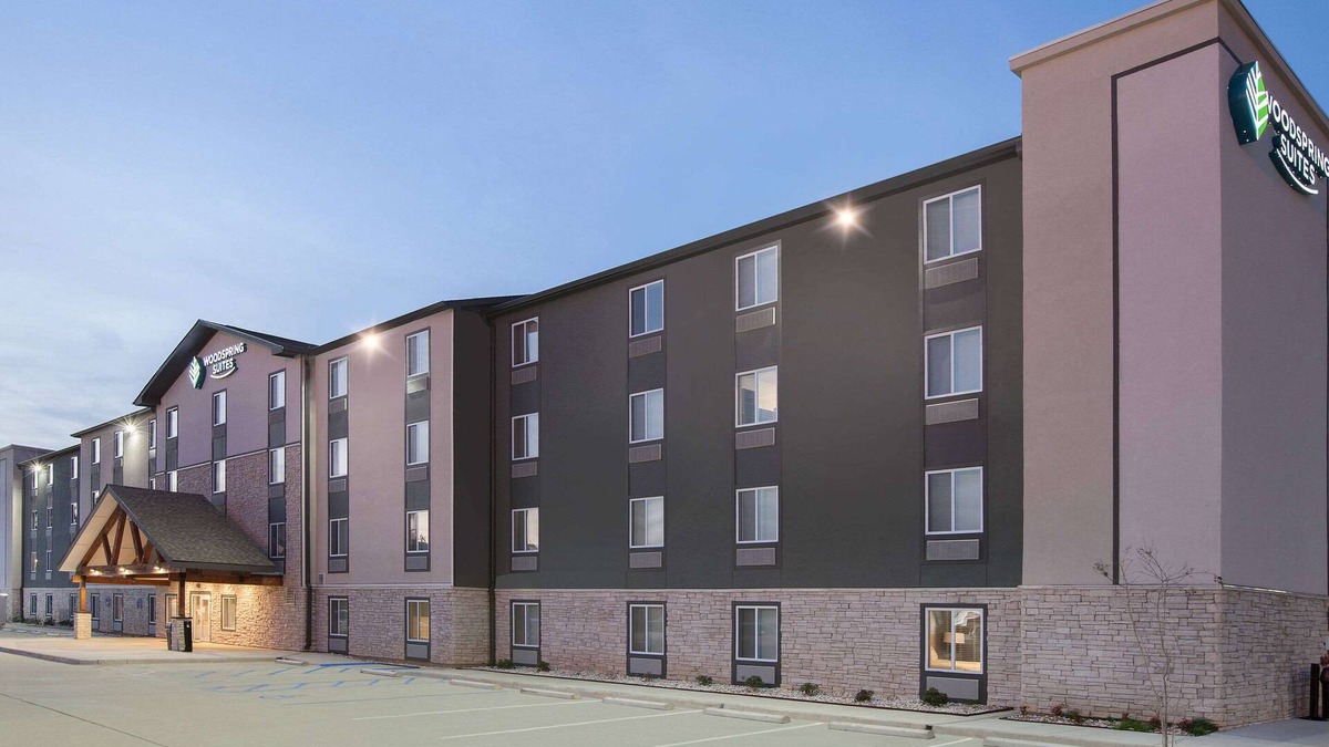 West Monroe Hotel | WoodSpring Suites West Monroe I-20
