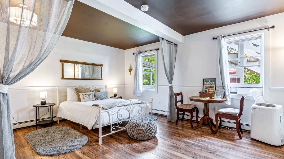Bridgewater Apartment | Woodstock Suite | 10 Min to Mountains |A/C| Hiking