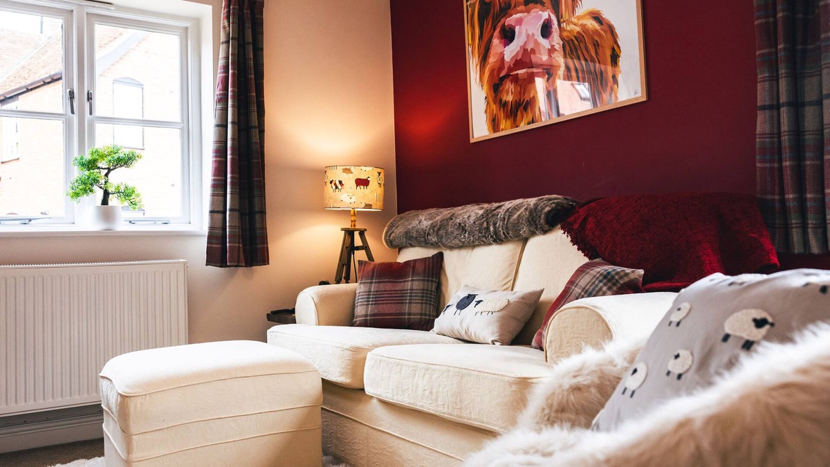 Wantage Cottage | Woolpack Cottage - modern, 2-bed, centre of Wantage