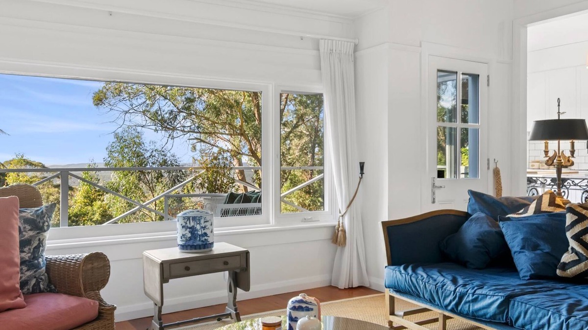 Mount Irvine House | Woorailoora- Luxury Adults Only Accommodation