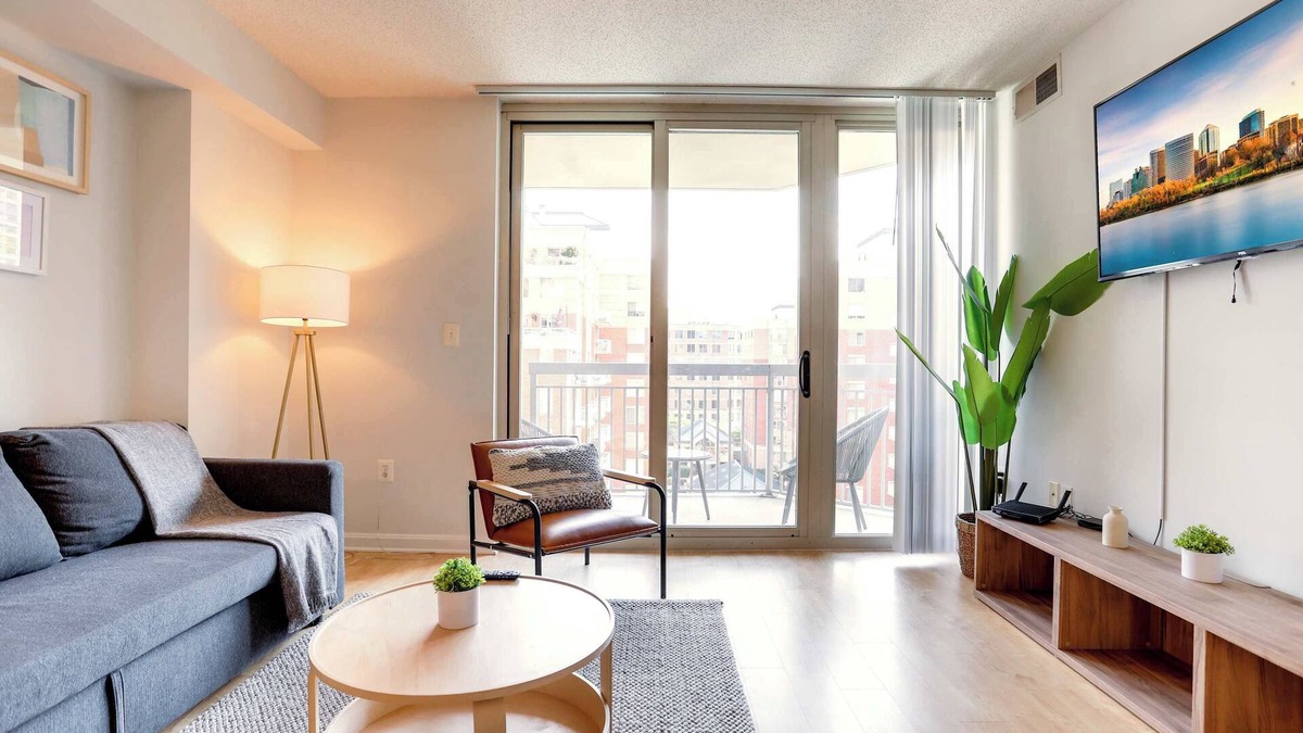 Ballston Apartment | Work & Relax: The Perfect Ballston Stay