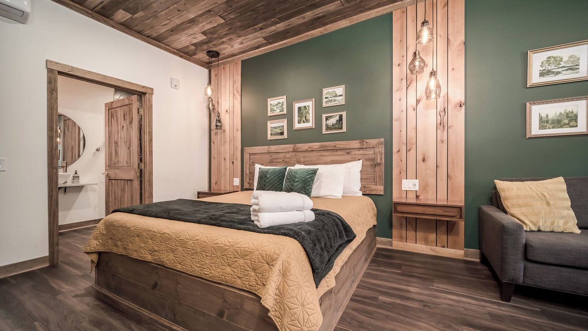 Prescott Hotel | Work & Wander | Cafés & Cozy Comforts