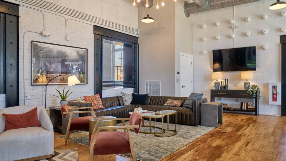 Clayton Apartment | Worker's Paradise Steps from DT Clayton
