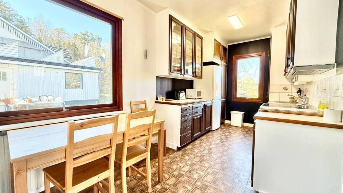 Goteborg Municipality Apartment | Workers - 4BR - 2bath - Angered - All-inclusive