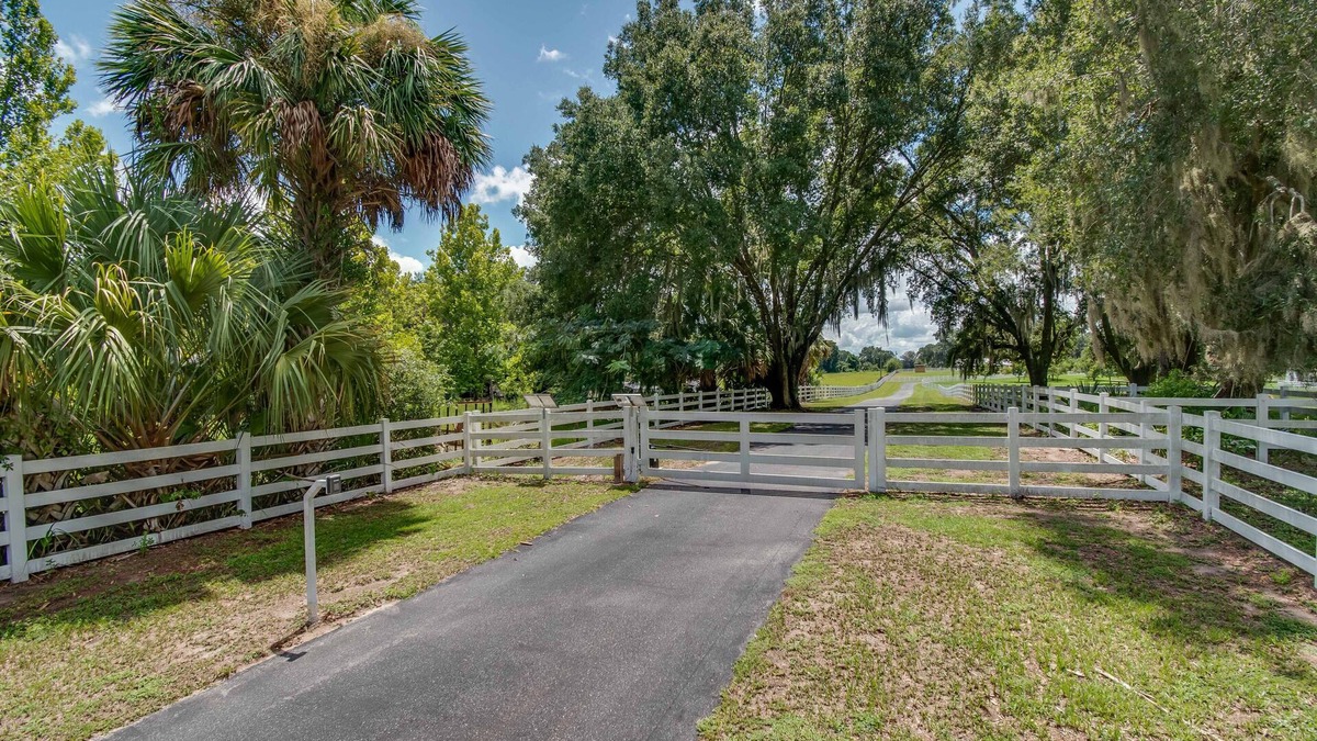 Citra Other | WORKING HORSE FARM 20 MIN TO wec,5 MIN TO OCALA JOCKEY CLUB,20 MIN TO GAINSVILLE