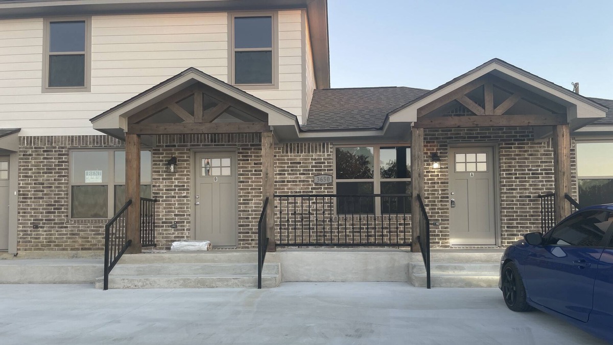 Lakeview Jefferson County Apartment | Working man’s haven, right off golf course.