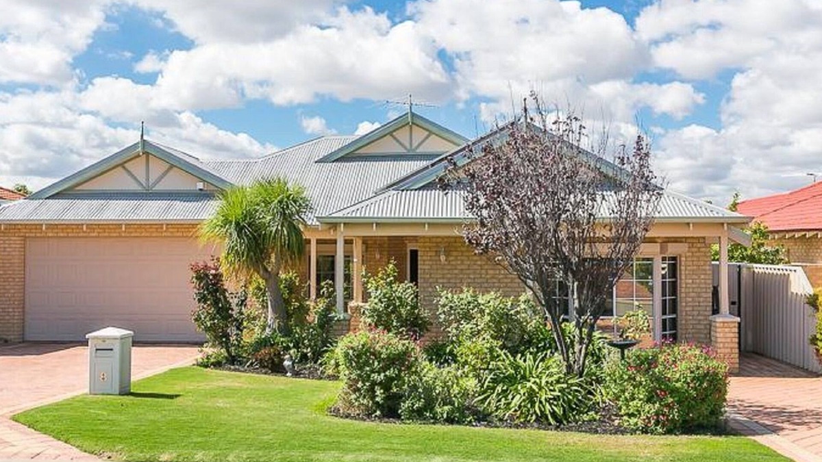 Padbury House | Working Professional Accomodation