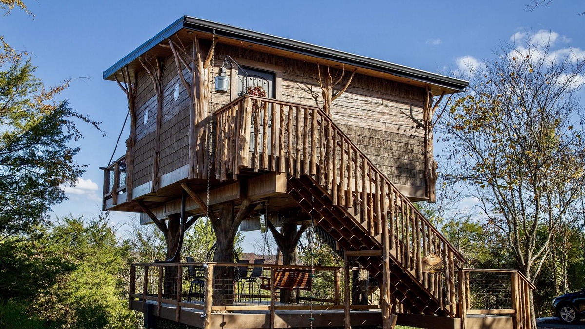 Sevierville Cabin | World's First Interactive Treehouse Experience! Air Fort One ✈️