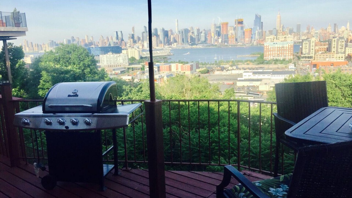 Union City Apartment | World Trade, Apt 3 - 15 Minutes to Times Square