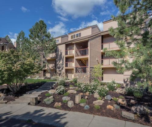 Bend House | WorldMark Bend Seventh Mountain Resort - 1BD Sleep