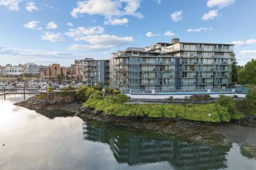 Inner Harbour Resort | WorldMark Victoria
