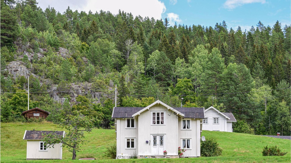 Bolkesjo House | Would you like to spend your next vacation in a historical and beautiful environment?