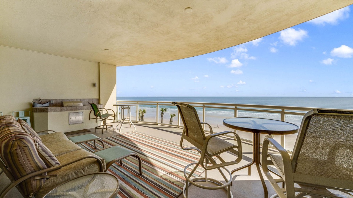 Daytona Beach Condo | WOW! Gorgeous Oceanfront Luxury Condo