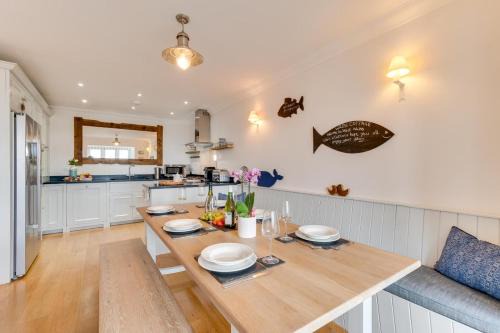 Saundersfoot House | Wren Cottage