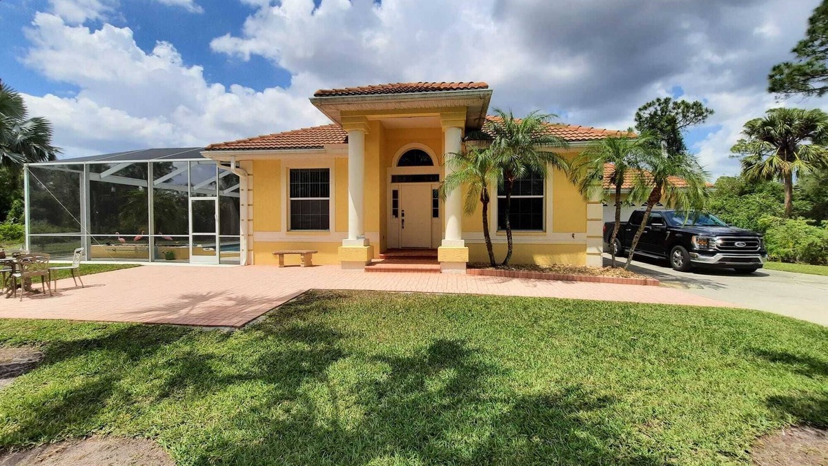 Joel Villa | Wunderschöne Villa auf Einem Über 6.000 qm Grundstück