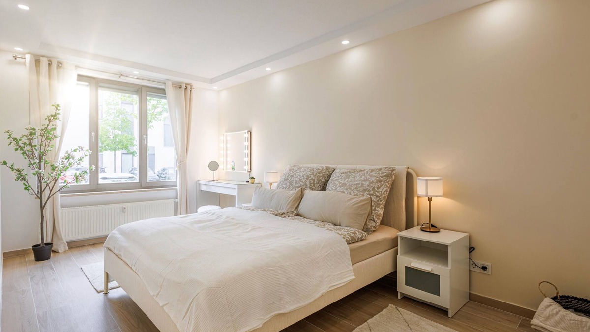 Schoenefeld Apartment | Wunderschöne Wohnung mit Terrasse Nähe Airport BER