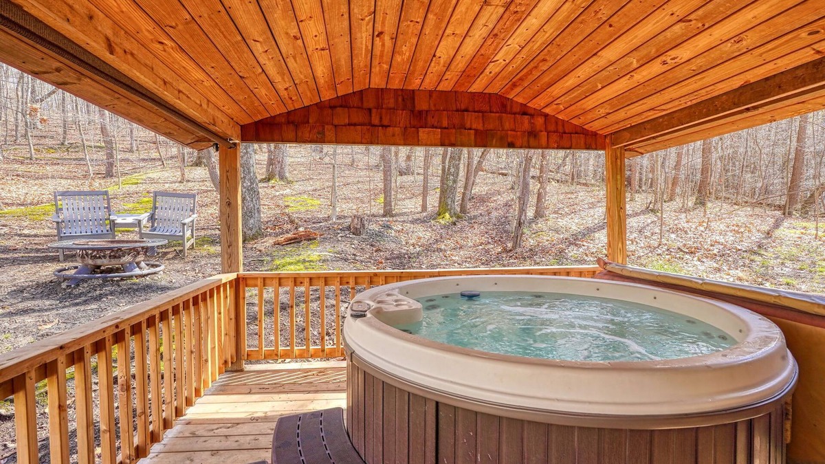Laurelville Cabin | Wyandot Woods - Firefly Cabin