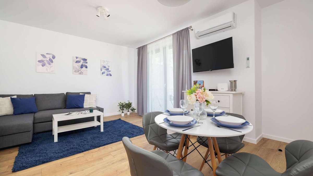Pradnik Bialy Apartment | Wybickiego 5B | Krakow | Stylish Apartment | Parking | Air Conditioning | Balcon