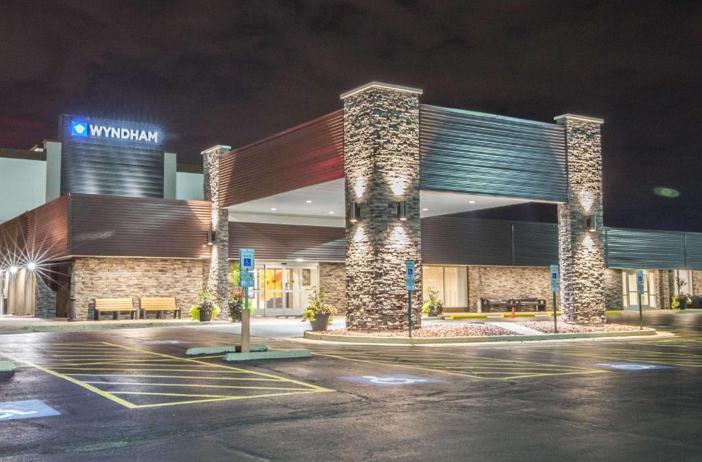 Des Plaines Hotel | Wyndham Chicago O'Hare