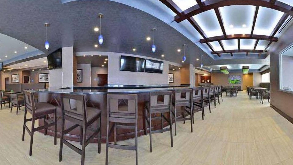 Elk Grove Village Hotel | Wyndham Garden Elk Grove Village/O'Hare
