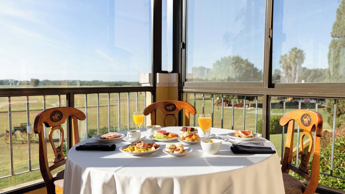 Lujan Hotel | Wyndham Garden Luján