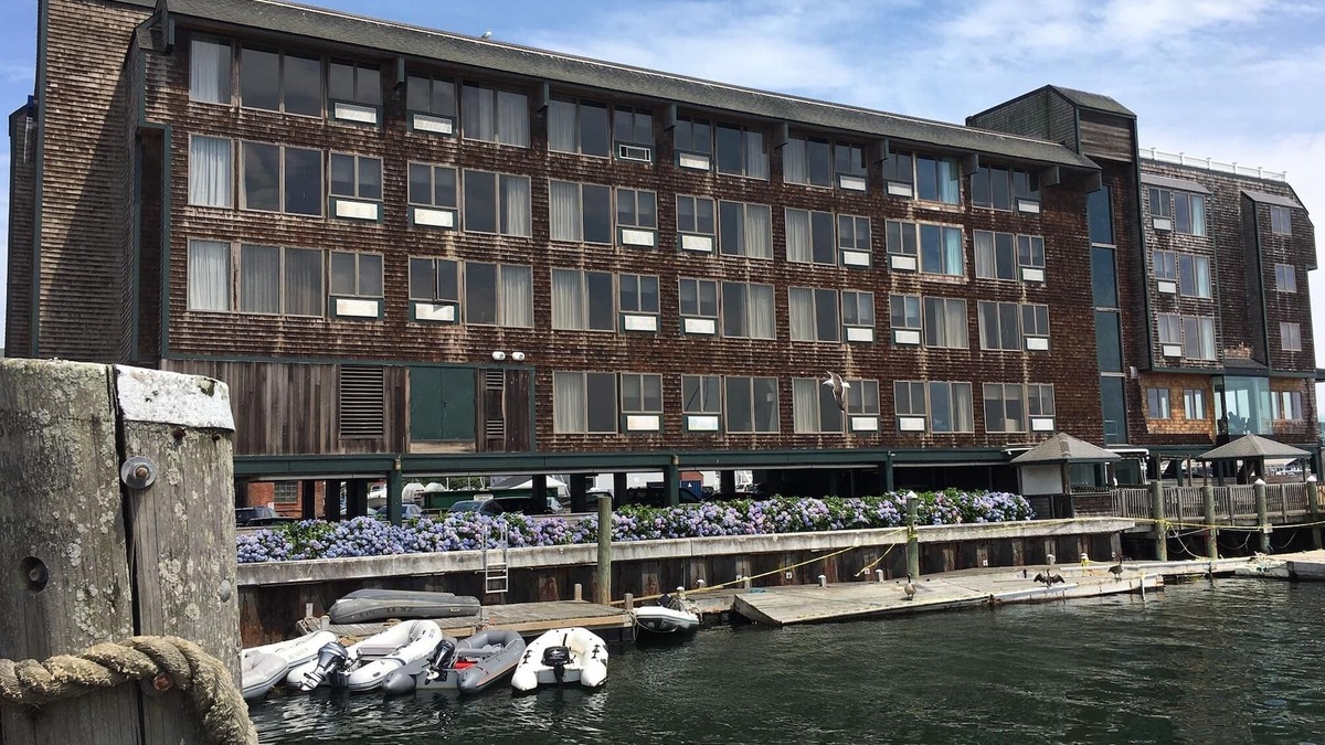 The Point Resort | Wyndham Inn on Long Wharf ~ Downtown Luxury Harborfront, One Bedroom with Views