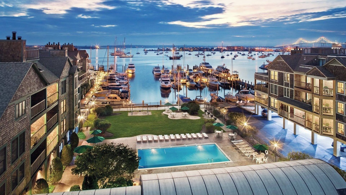 Yachting Village Condo | Wyndham Newport Onshore|2BR/2BA Balcony King Suite