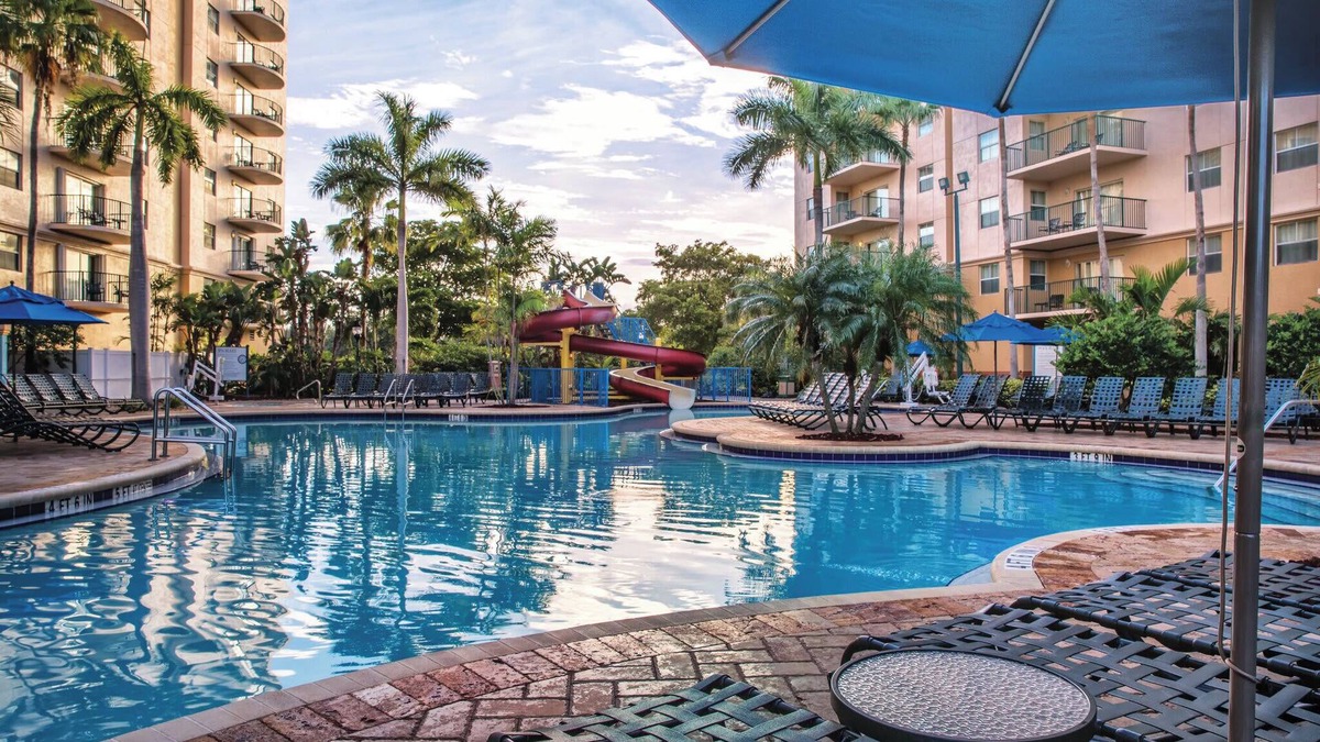 Survey Creek Condo | Wyndham Palm Aire | Two 2BR Suites Sleeps 12!