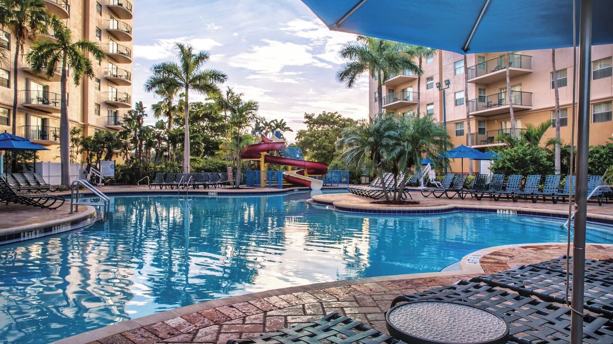 Survey Creek Condo | Wyndham Palm Aire | Three 2BR Suites Sleeps 18!