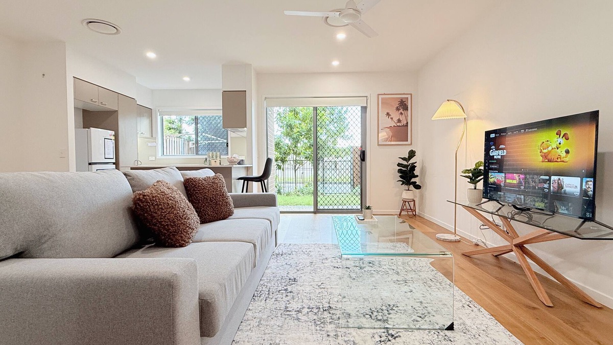 Wynnum West House | Wynnum West Oasis Retreat 5 Beds villa