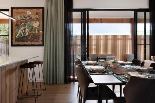 Hepburn House | Wynvale Cottage Hepburn -3 bedroom, dog friendly