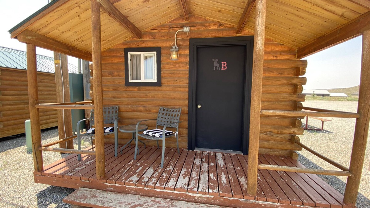 Rawlins Apartment | Wyo Cabin B Western Hills Campground