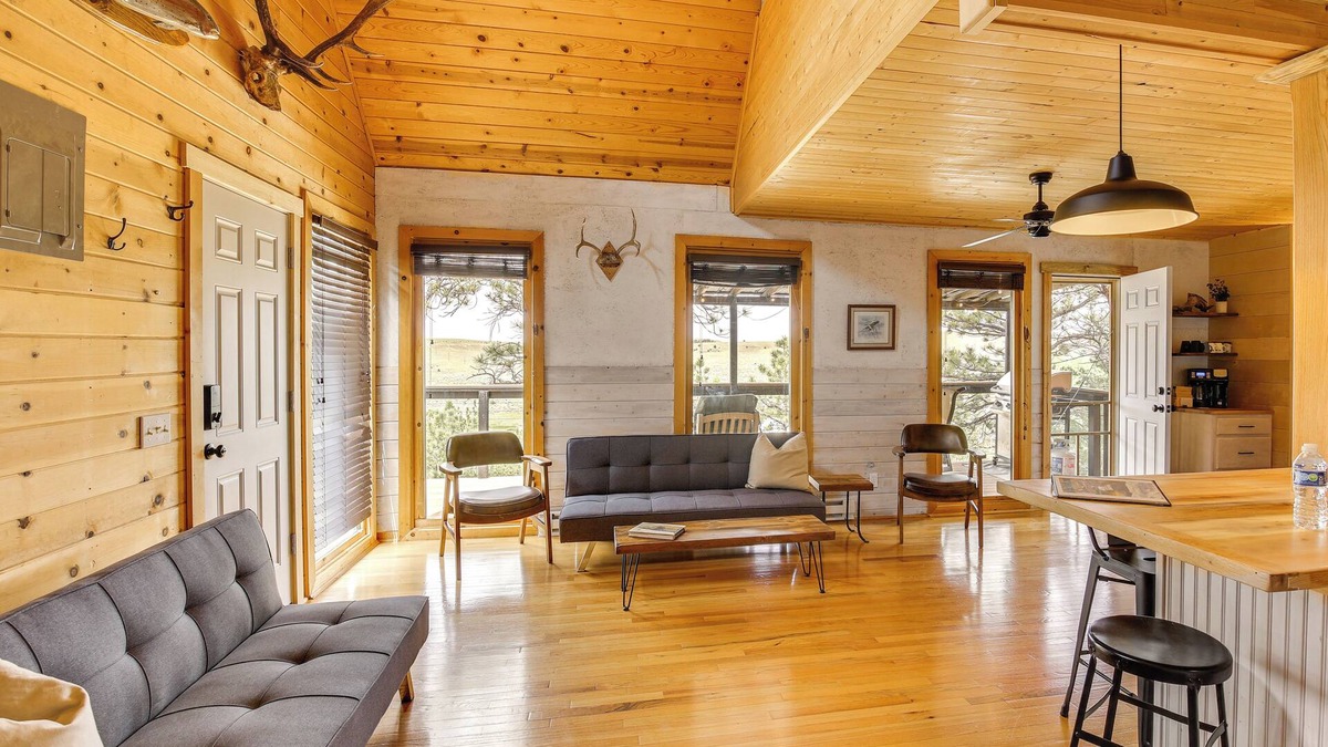 Glendo Cabin | Wyoming Cabin ~ 2 Mi to Glendo State Park!