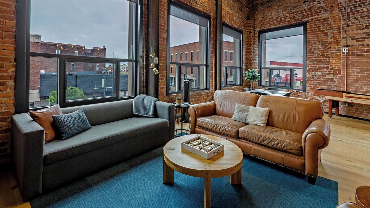 Effingham Apartment | XCHNG Unit B. 3 Bedroom Luxury Loft., XCHNG. Modern Loft in the heart of Effingham.