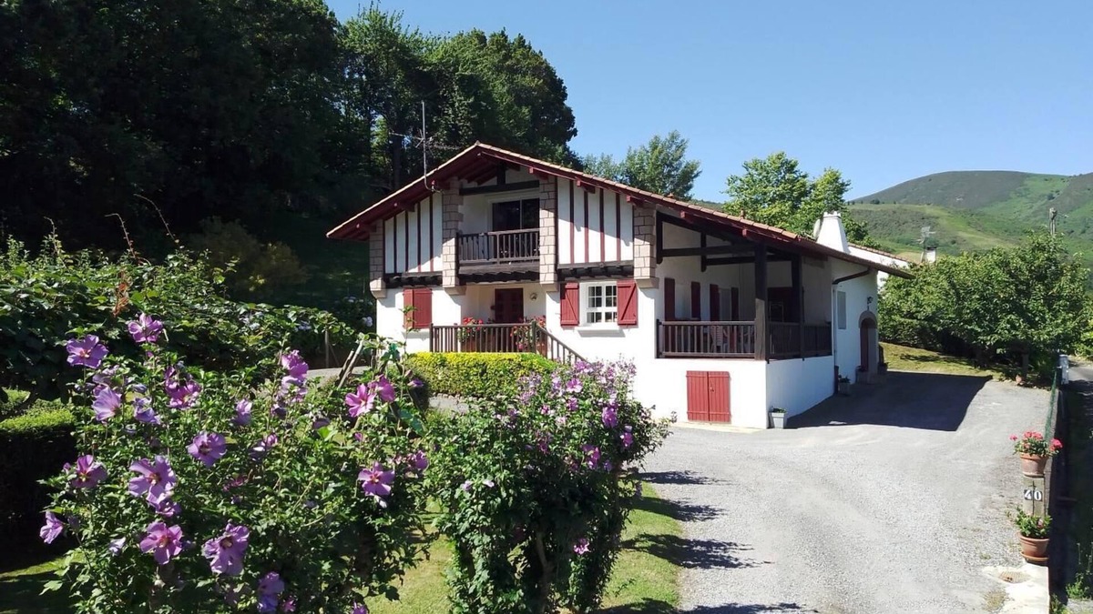 Urrugne House | Xearbaita - Urrugne - Gîte