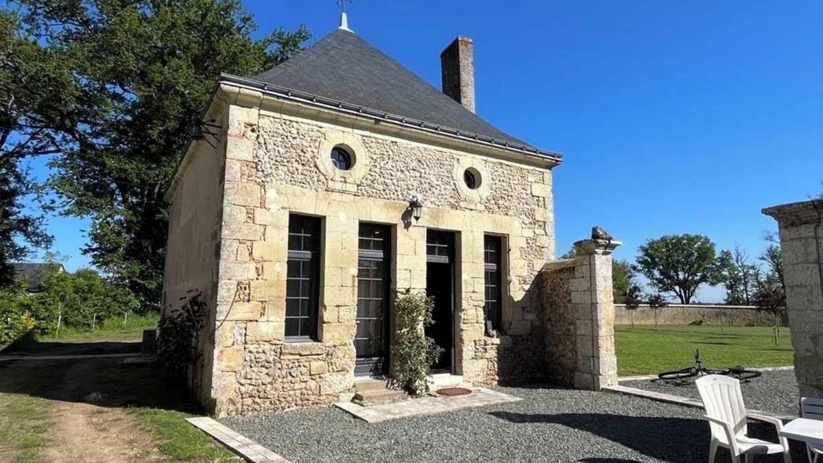 Autreche House | XVIth Hunting Lodge
