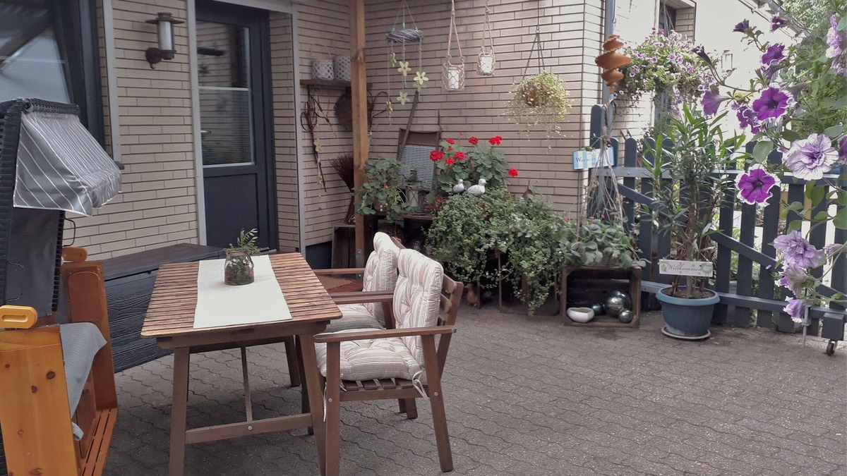 Silberstedt Apartment | XXS Apartment: for 2 guests with terrace and beach chair - XXS Apartment