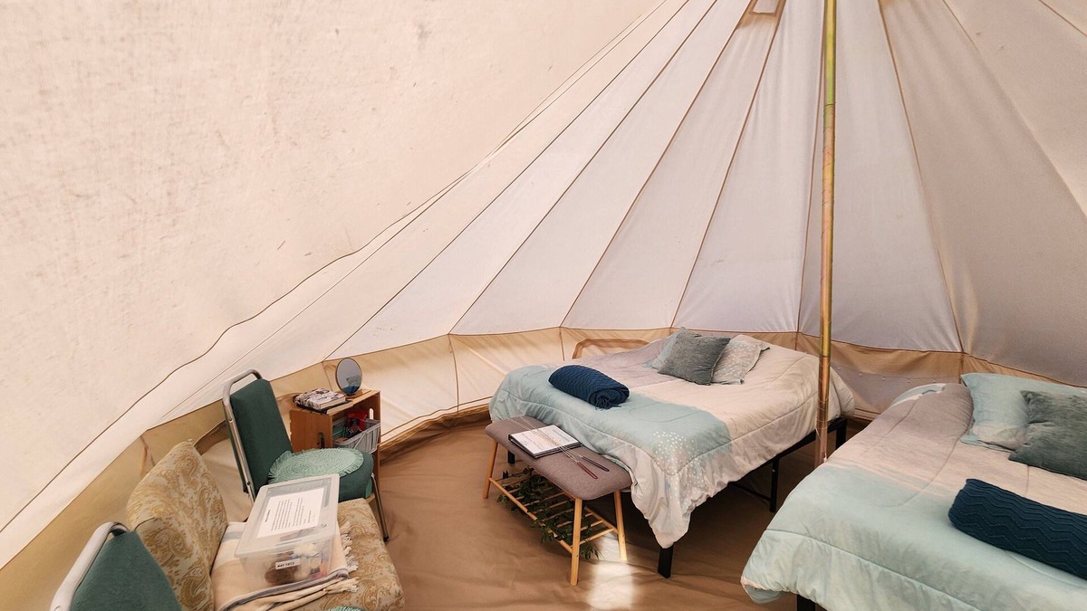 Rosedale Cabin | #Y4 Aurora Haven Yurt- 2 Dbl beds- No pets please