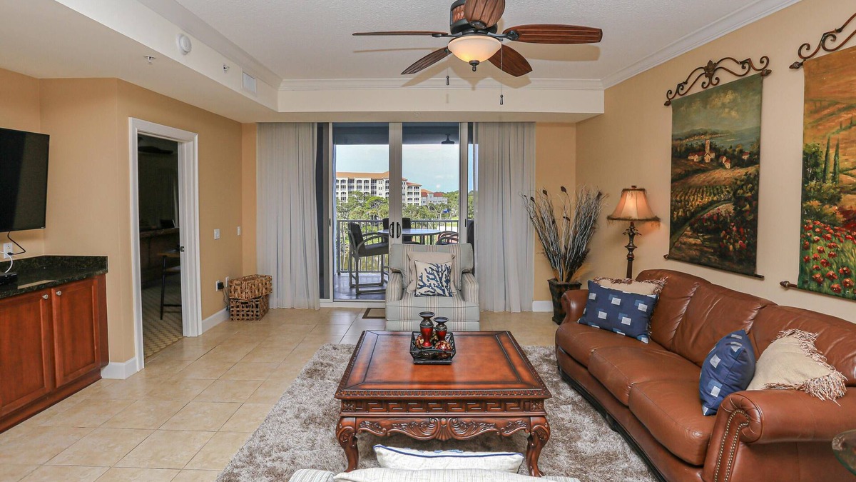 Palm Coast Condo | Yacht Harbor 5th floor unit with access to Hammock Beach Golf Resort & Spa - 576