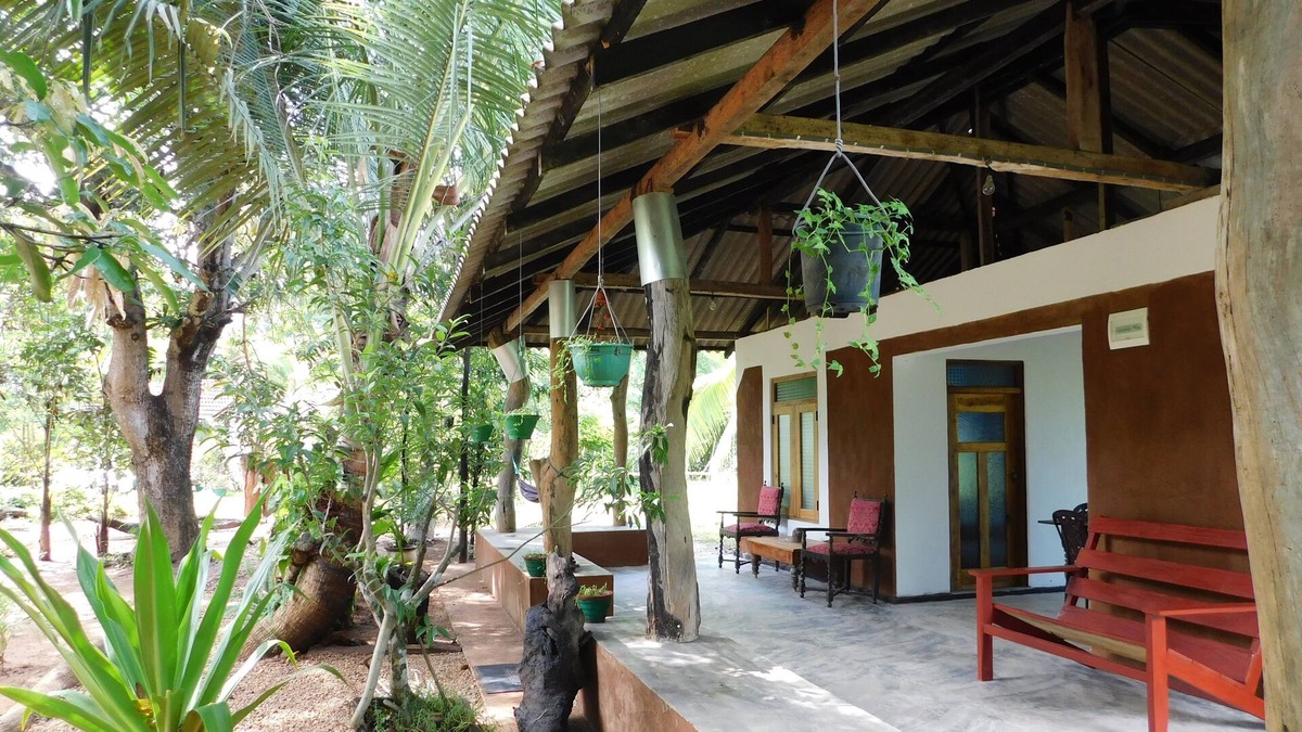 Buttala Bed & Breakfast | Yala Avian Eye Safari