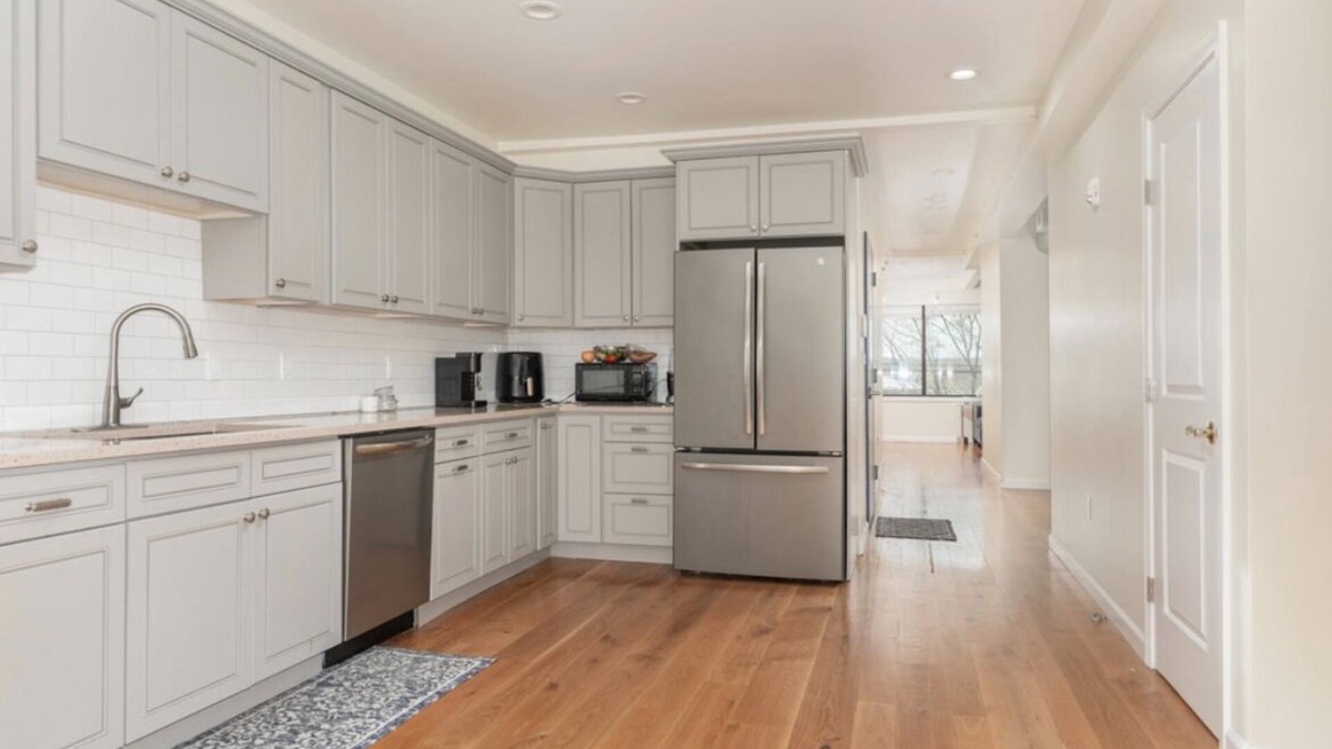 Dwight Apartment | Yale Uptown - New/secured bldg - 1 block to campus! Walk to Yale NH Hospitaln