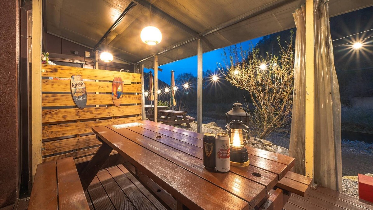 Hongcheon House | Yangpyeong Flower Caravan Pension