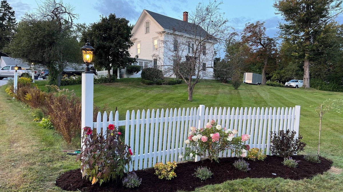 Searsport Hotel | Yardarm Motel