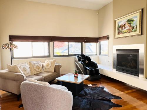 Chirnside Park House | Yarra Valley Serenity House in Golf Course Resort