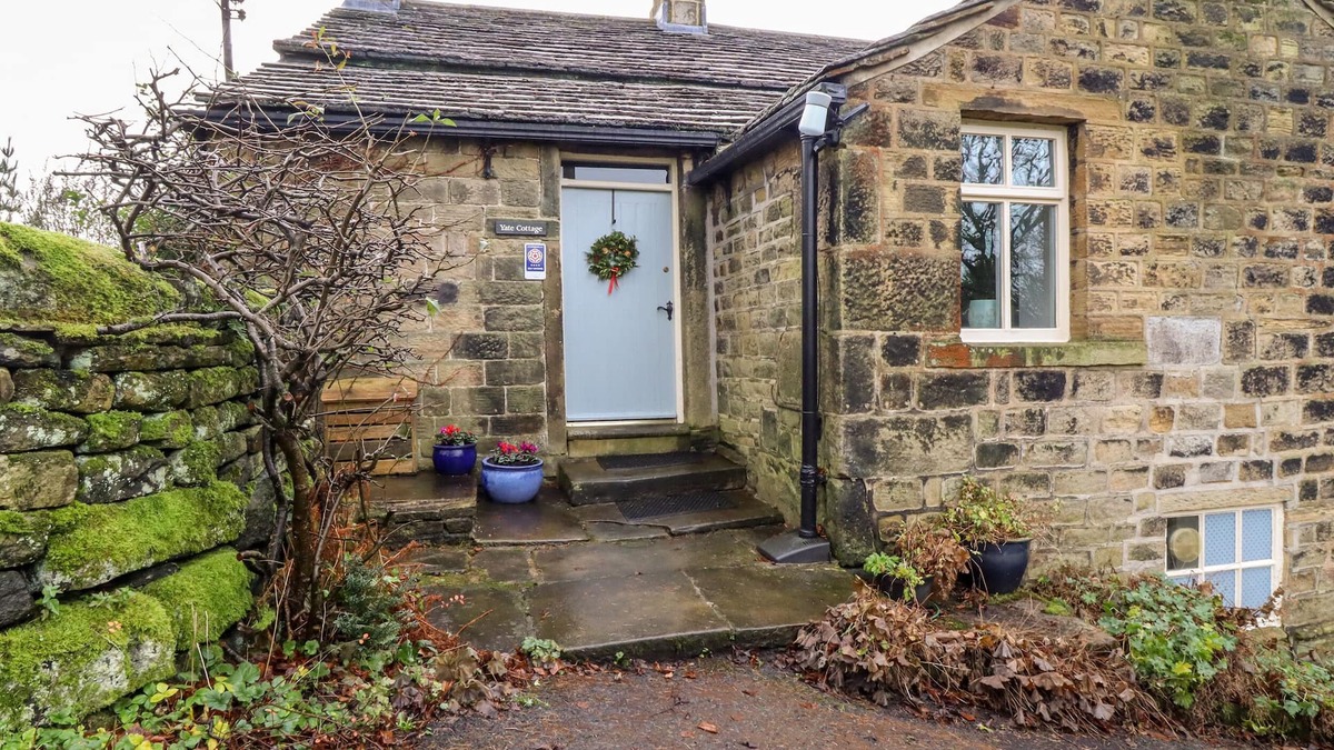 Oxenhope Cottage | YATE COTTAGE, romantic, luxury holiday cottage in Oxenhope