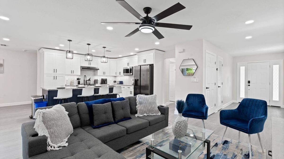 Ybor City House | Ybor Heights Retreat w/Game-Room, Patio & More!