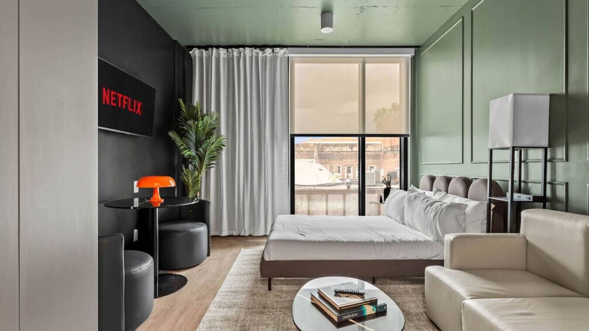 Historic Ybor Apartment | Ybor Studio Delight | Free Parking | Close to DT!