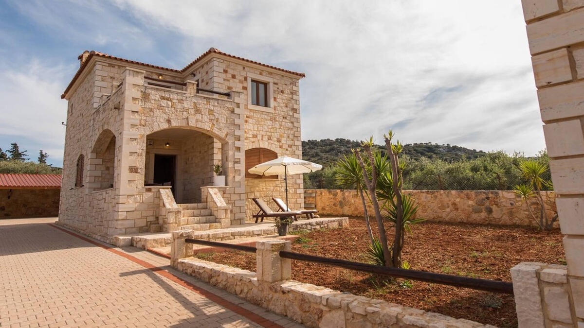 Old Hersonissos Villa | Ydria Villa C Stonebuild