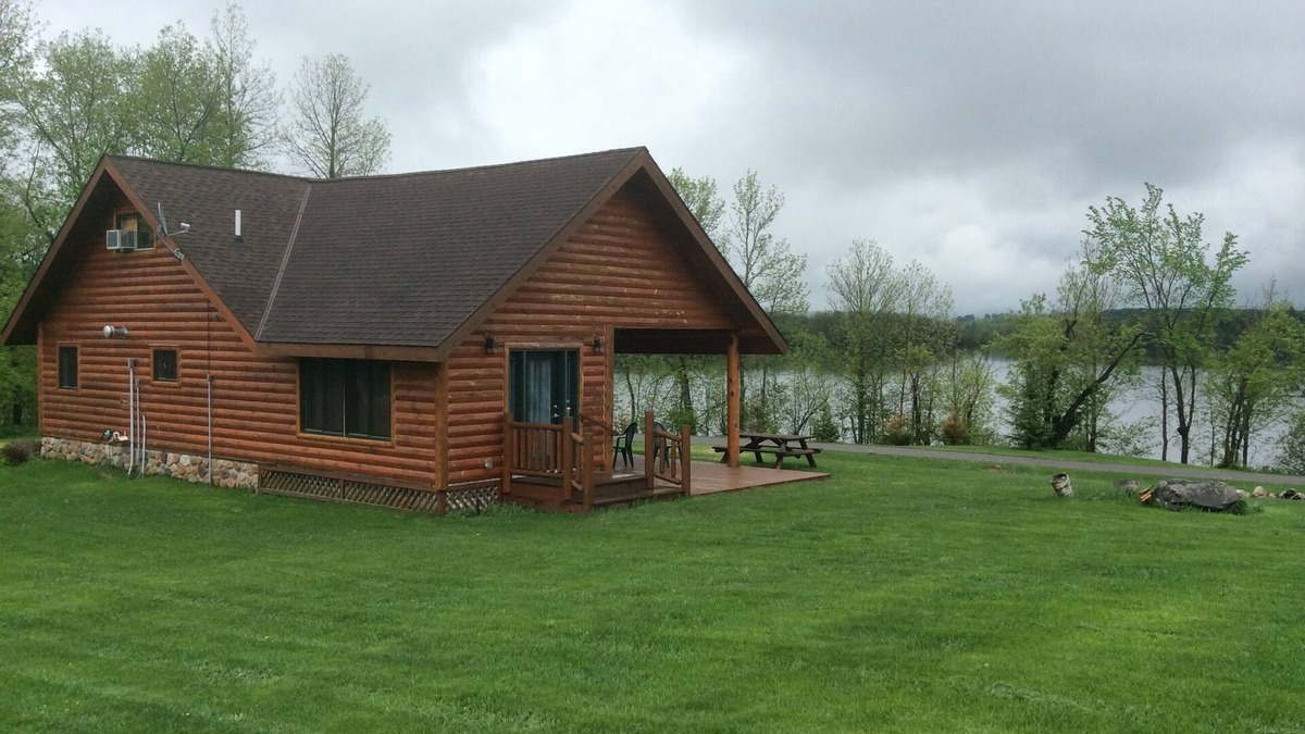 Orr Cabin | Year Round - Ash Lake Private Cabin